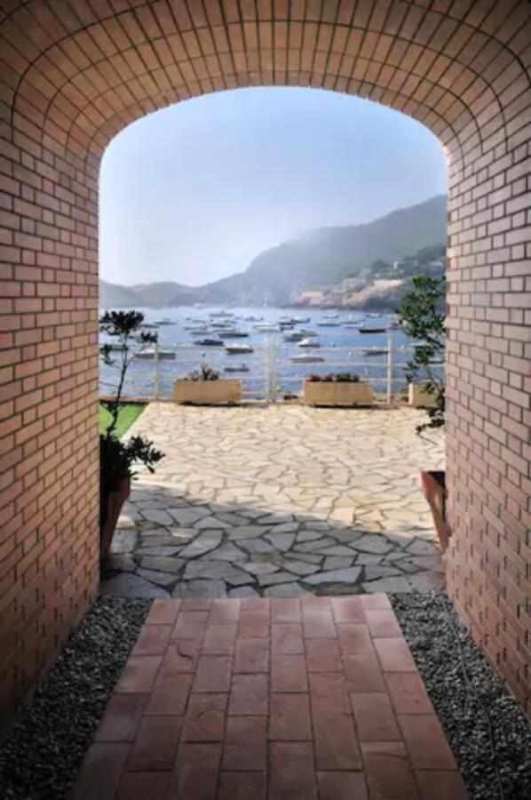 Capsasalbegur74 Terraza Sobre Mar Piscina Del Mar Begur Exterior foto